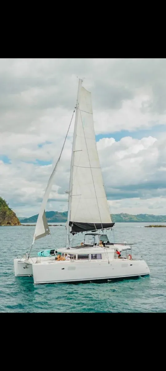 Lagoon 38 private catamaran in Guanacaste — photo 3